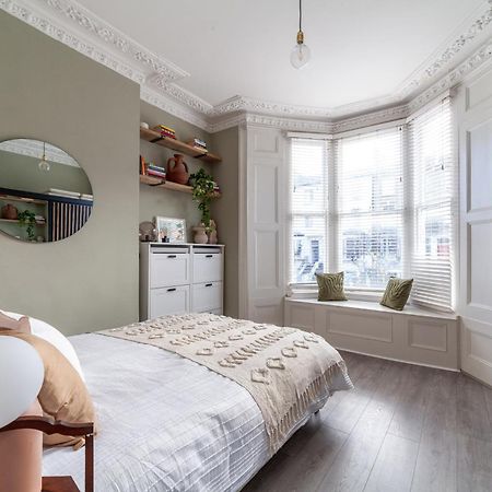 Arte Stays - 2 Bed Luxurious Flat, Garden, 5Min Dalston St., Parking Available, Serviced Accommodation - Up To 5 Ppl London Luaran gambar